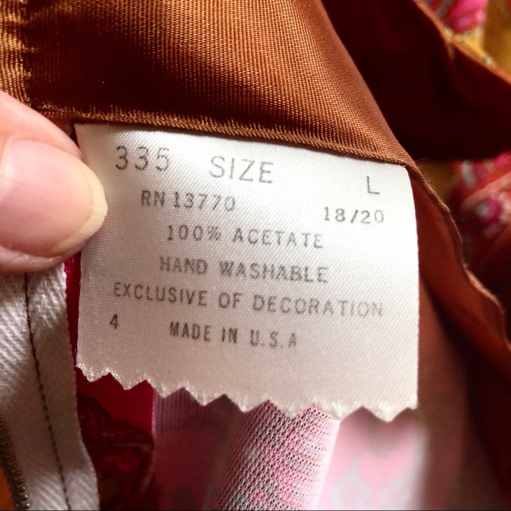Vintage 60s Vibrant Pink Paisley Mini Dress - Picture 5 of 5